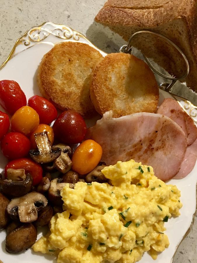 Ah House City B&B Nelson Bed & Breakfast 4*